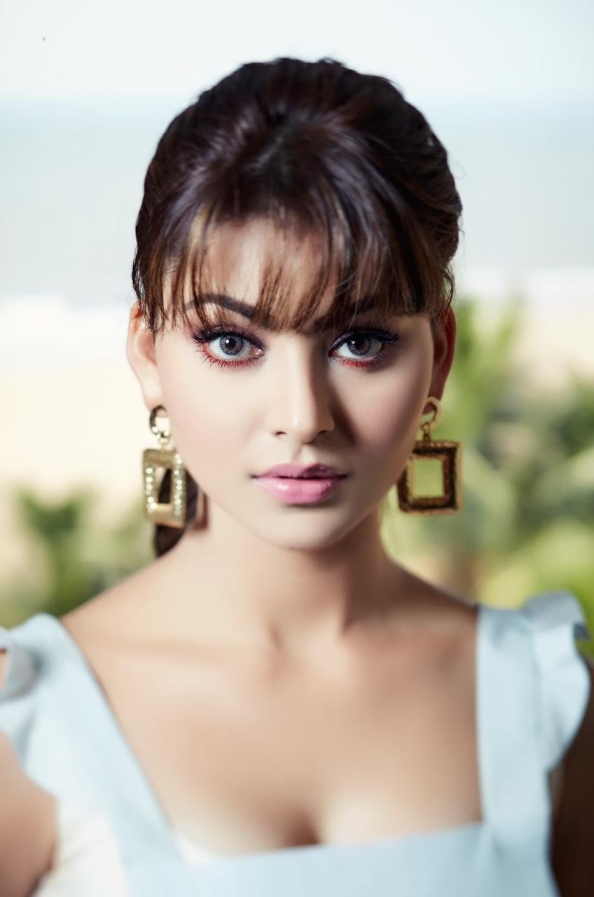 New age Sridevi-URVASHI RAUTELA