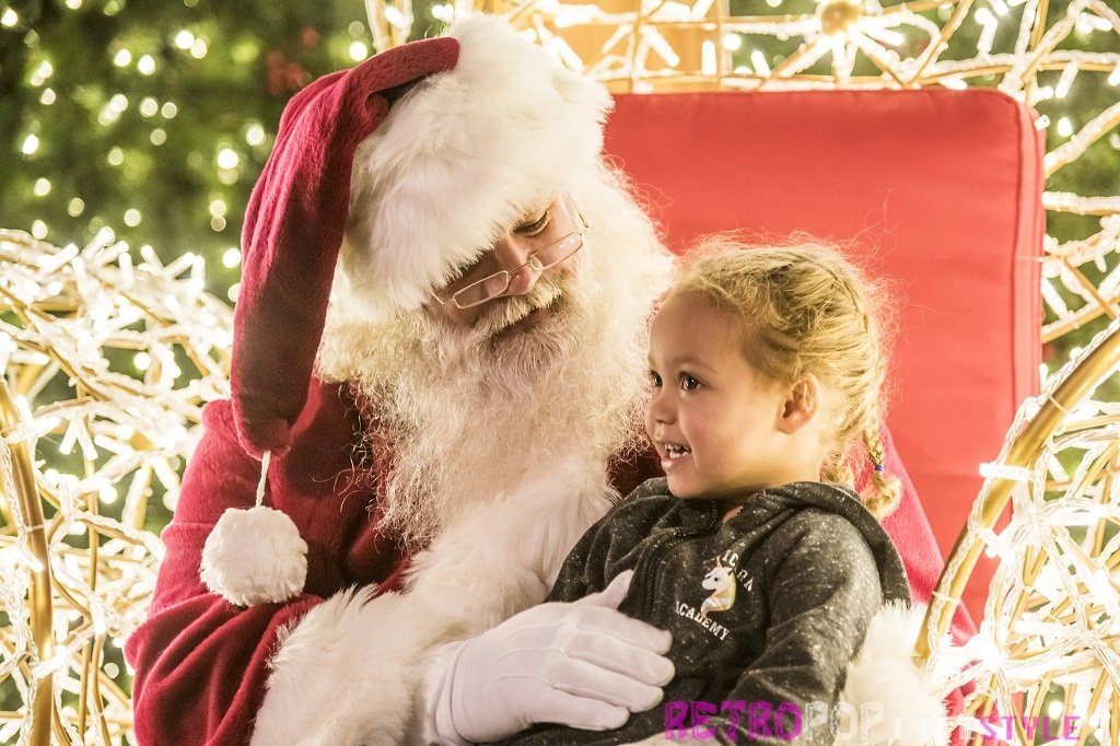 BE DAZZLED WITH THE HOLIDAY LIGHTS IN WASHINGTON DC