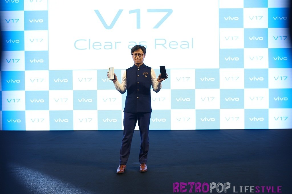 vivo V17
