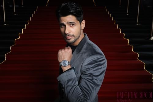 Timex-WeDontStop_Sidharth-Malhotra