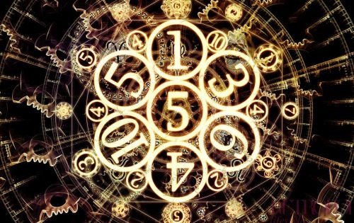 Astrologer, Numerologist and Palm Reader Kashish Parashar